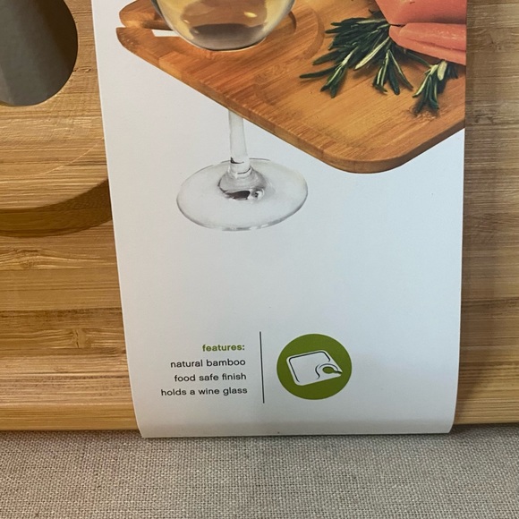 True Fabrications Bamboo Appetizer plate with wine glass holder NWT - Picture 3 of 4
